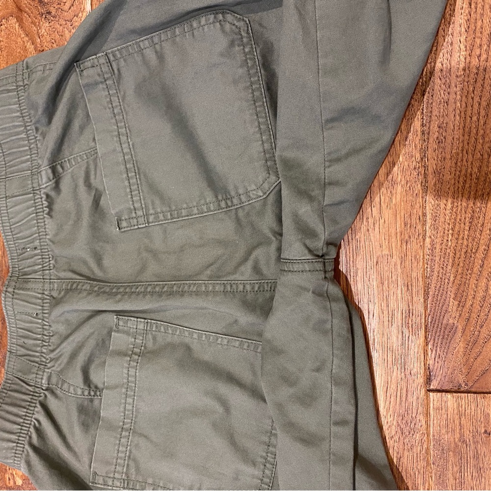 Women's relaxed Cargo Pants short - Picture 3 of 5